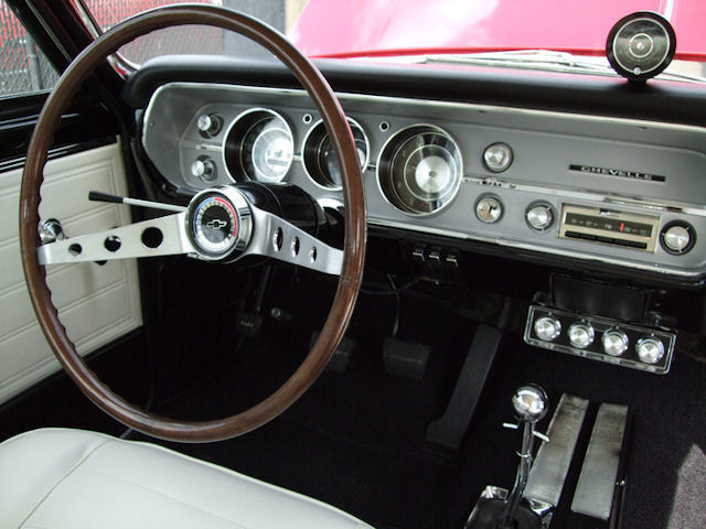 N34 optional simulated wood steering wheel